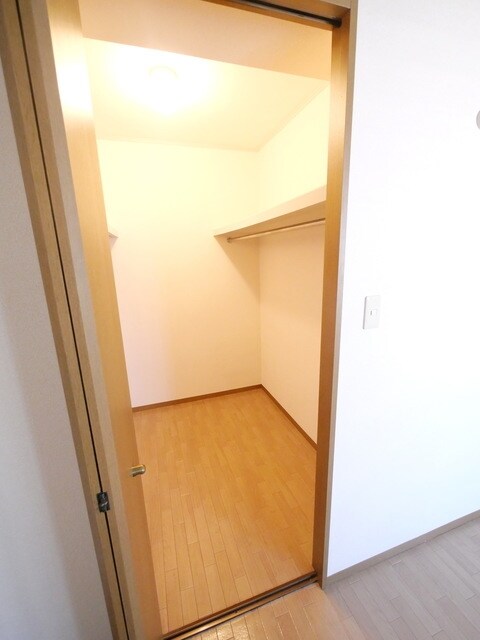 ルミエールAの物件内観写真