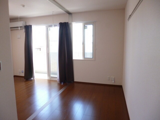 ヴィーブル草薙の物件内観写真