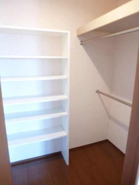 ヴィーブル草薙の物件内観写真