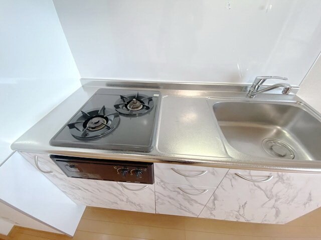 ロイヤルピジョン岩塚の物件内観写真