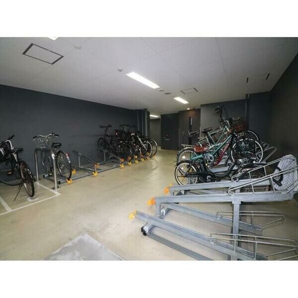 プレサンスロジェ丸の内の物件内観写真