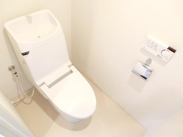 アーバス新宿余丁町の物件内観写真