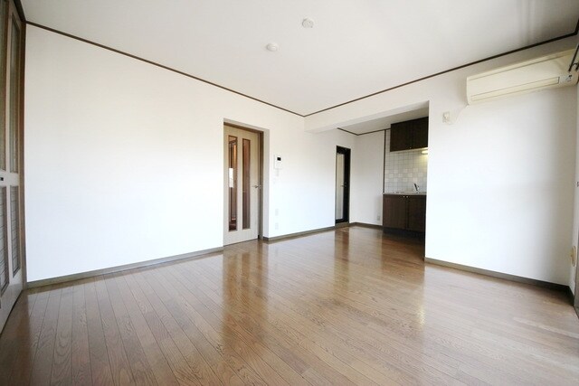 スカイ・ブリッジDの物件内観写真