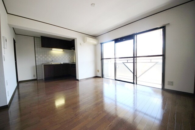 スカイ・ブリッジDの物件内観写真