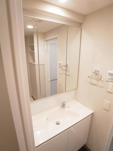 カスタリア三宿の物件内観写真