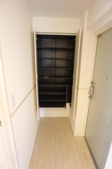 Haleakala岡本の物件内観写真