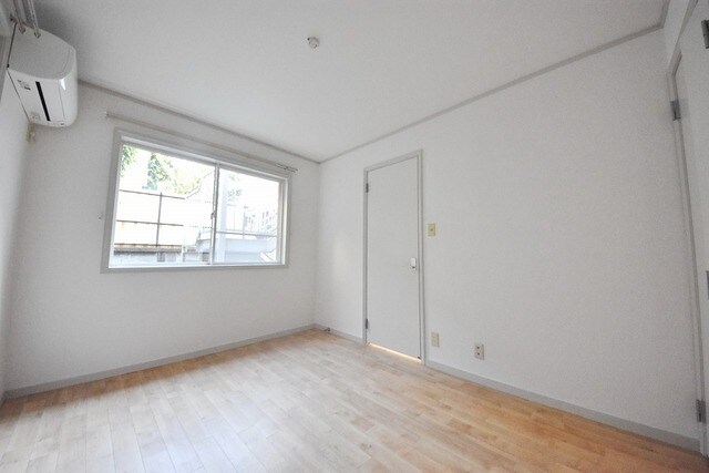 スプリングヒルの物件内観写真