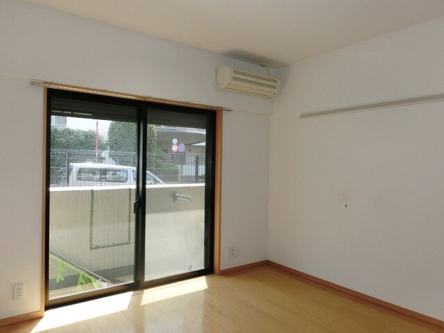 ラグジュアリーアパートメント砧の物件内観写真