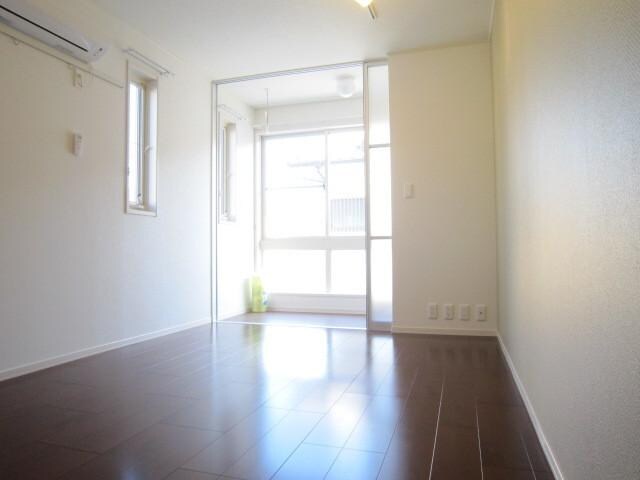 ヒルズオザクの物件内観写真