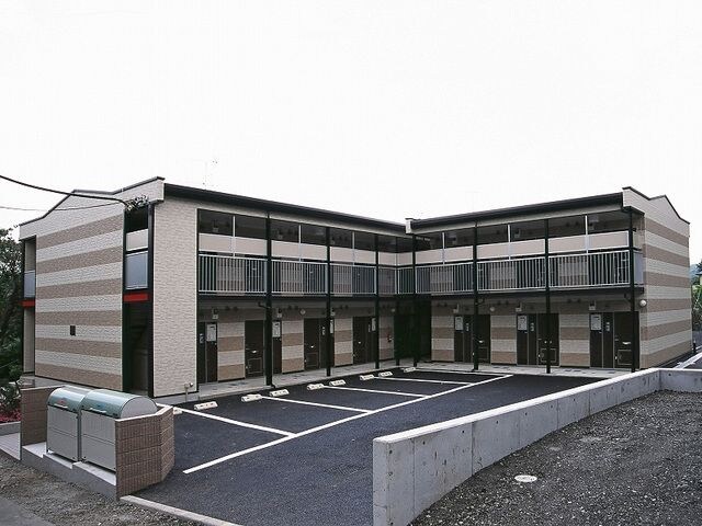 レオパレスGatesMillsの物件外観写真