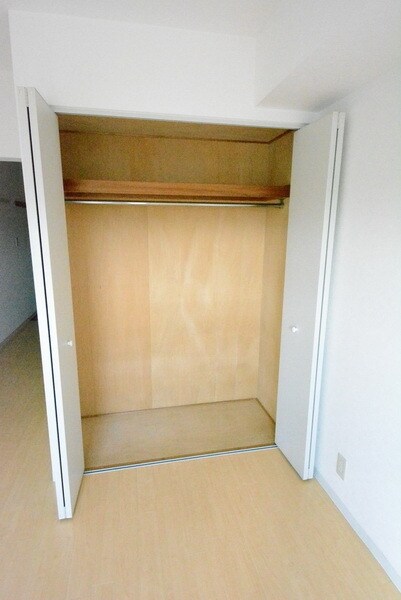 昭島コートエレガンスDの物件内観写真