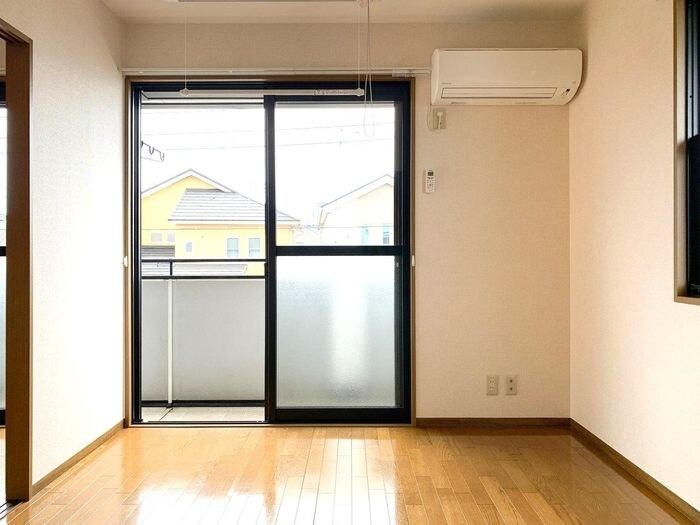 コゥジィーコートの物件内観写真