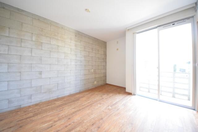 エルムコートの物件内観写真