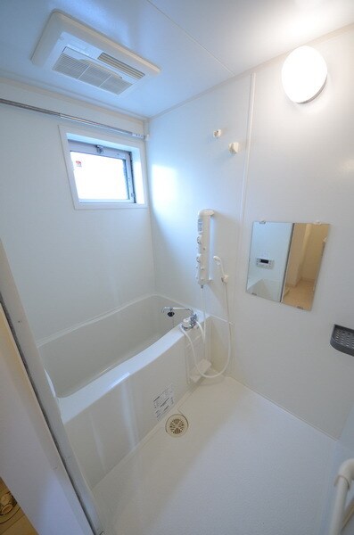 ウィスタリア・ガーデンBの物件内観写真