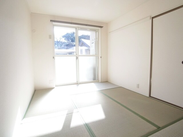 グランディール山中の物件内観写真