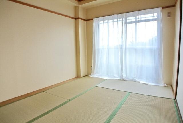 ローズシャトル1号館の物件内観写真