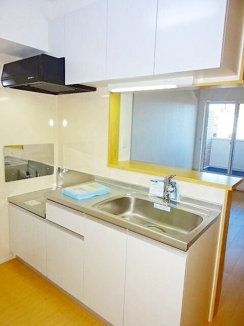 リリーガーデンの物件内観写真