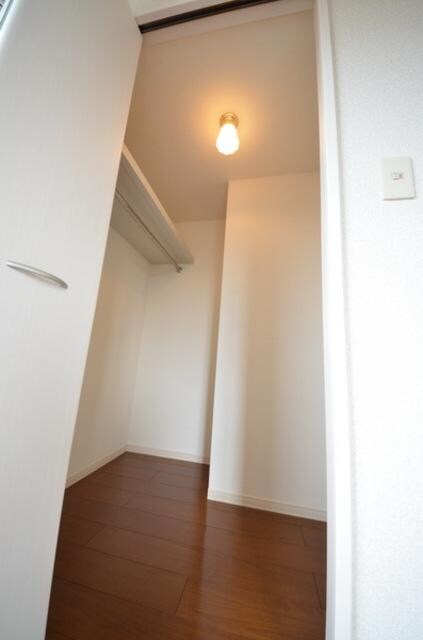 ウィスタリア・ガーデンABの物件内観写真