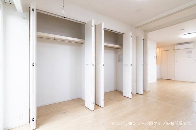 ポローニアFの物件内観写真