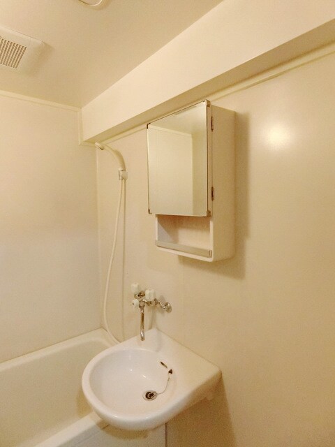 ドミール奈賀の物件内観写真