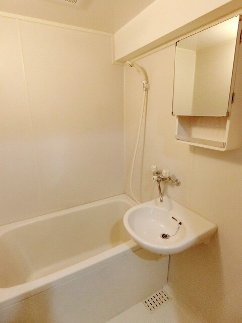 ドミール奈賀の物件内観写真