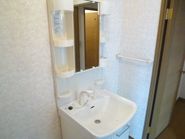 ロイヤルガーデン2番館の物件内観写真