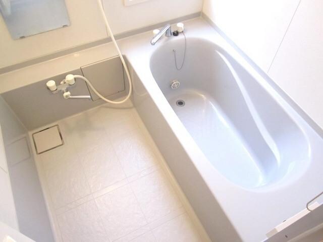 ロイヤルガーデン2番館の物件内観写真