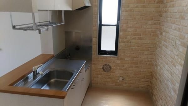 ピュアフィールド B棟の物件内観写真