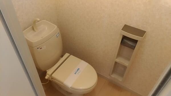 ピュアフィールド B棟の物件内観写真