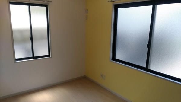 ピュアフィールド B棟の物件内観写真