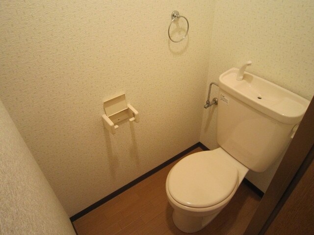 マンションシェルの物件内観写真