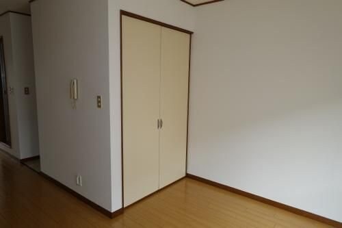 メゾン新栄III(メゾンシンエイスリー)の物件内観写真