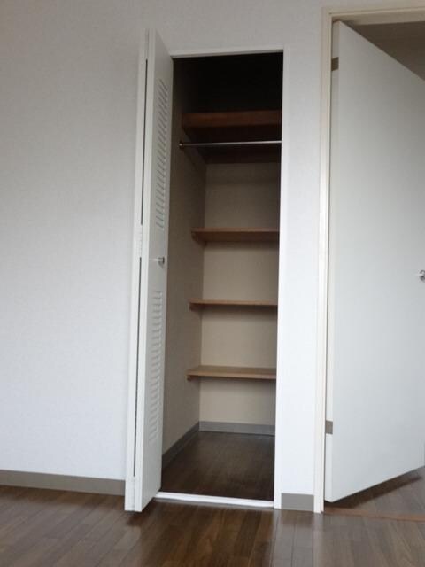 ハンプトンコートの物件内観写真