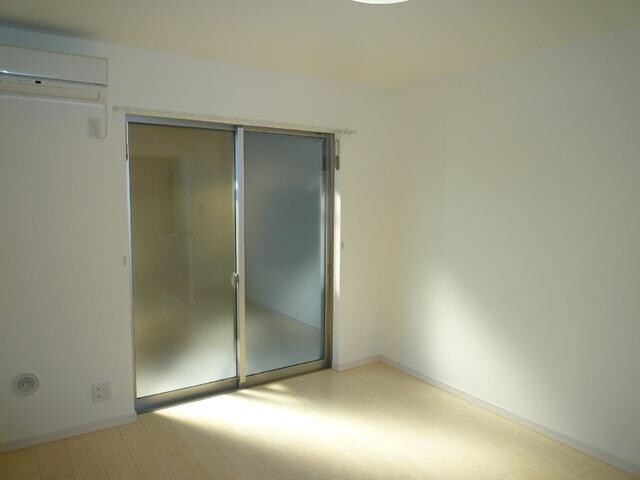 エスペランサ杉田の物件内観写真