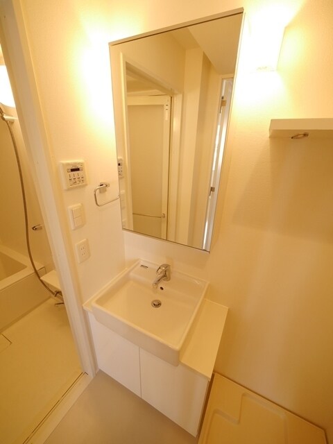 コスモリード川崎の物件内観写真