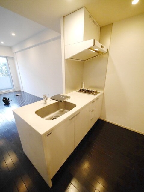 カスタリア鶴見の物件内観写真