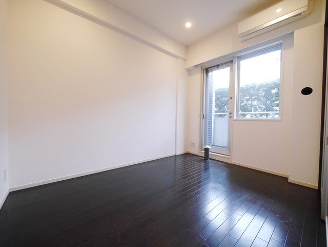 カスタリア鶴見の物件内観写真