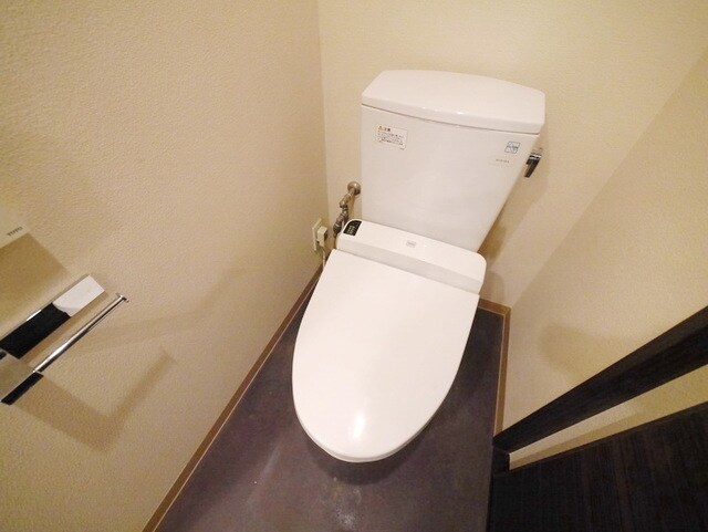 カスタリア鶴見の物件内観写真