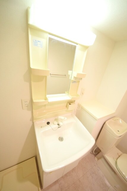 グランドゥール日吉の物件内観写真