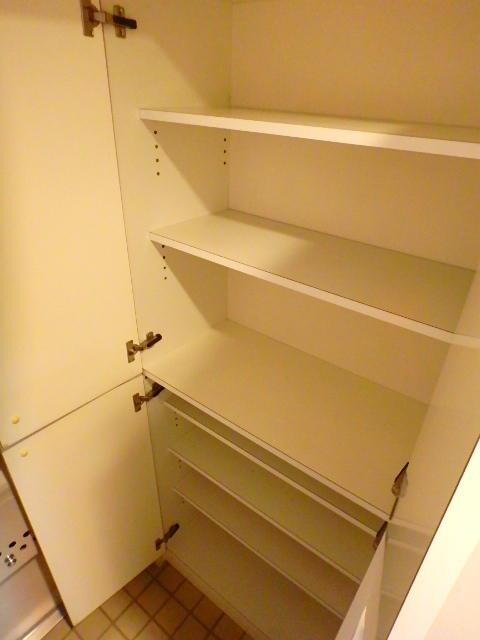 ホワイトガーデン東田の物件内観写真