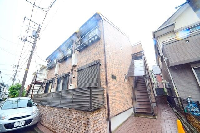 ディアコート東白楽の物件外観写真