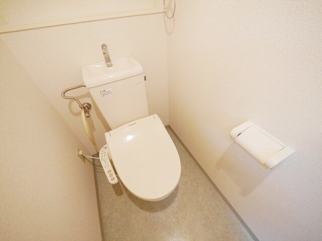 アルテーヌ新横浜の物件内観写真