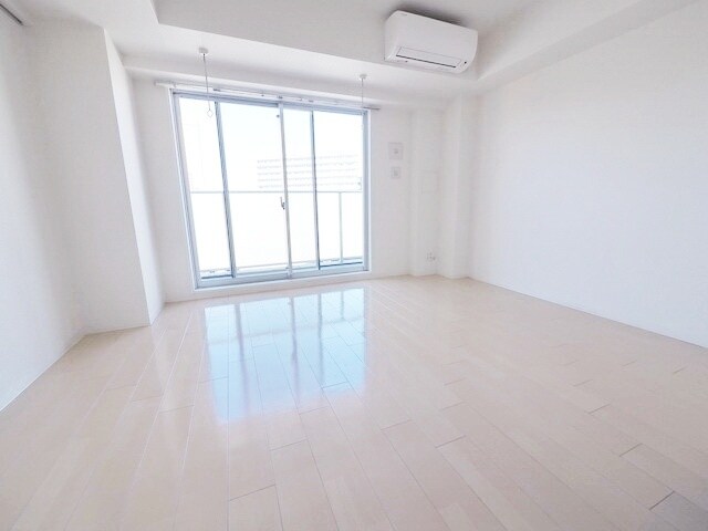 レジディア新横浜の物件内観写真