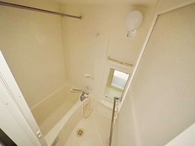 レジディア新横浜の物件内観写真