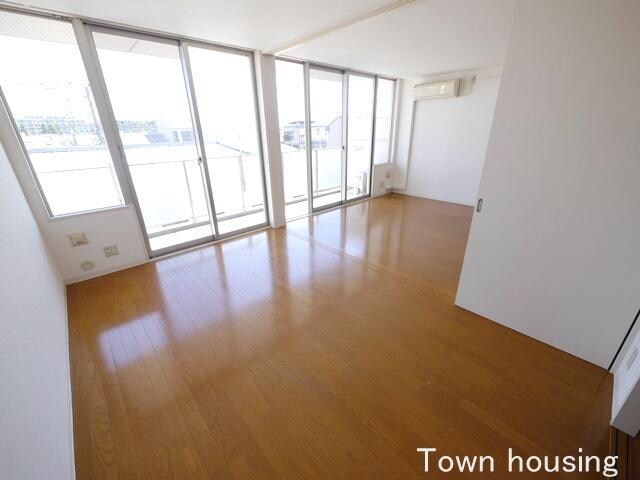 レヴェエスパシオ綱島の物件内観写真