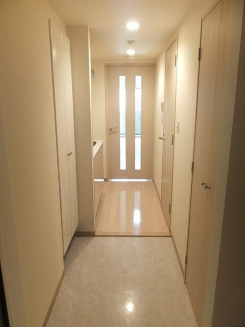 グランハイツ東新宿の物件内観写真