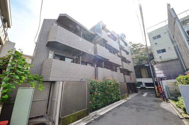 ルーブル明大前の物件外観写真