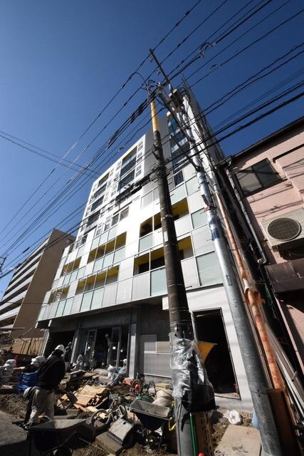 レスピール三鷹の物件外観写真