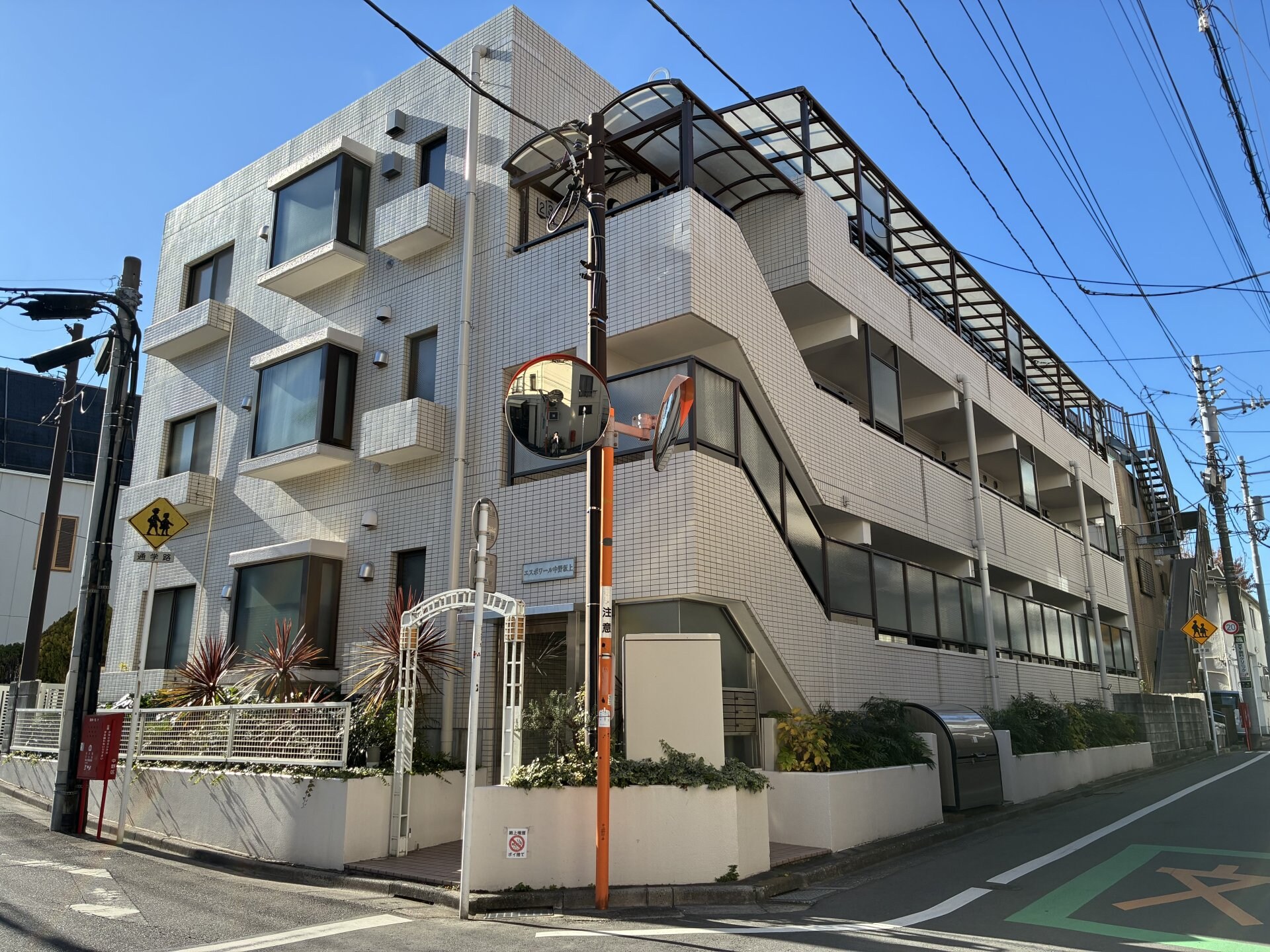 エスポワール中野坂上の物件外観写真