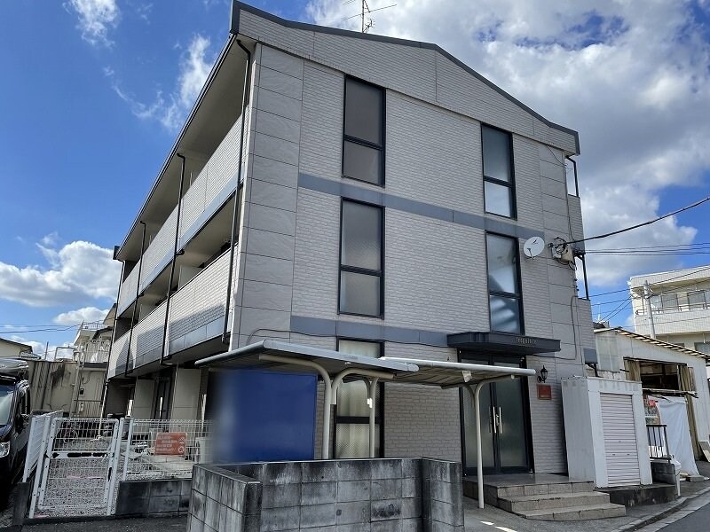 レオパレスパインヒルの物件外観写真